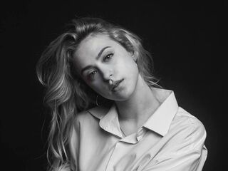 livecam video GwynethHibbits
