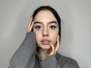 free chat room HannahDinizo