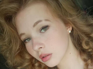 camslut showing pussy IllaPytlewski