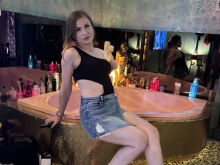 camgirl video chat IsaEthan