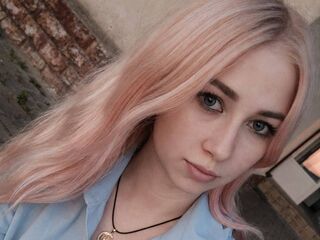 camwhore masturbating with vibrator IsabelManha