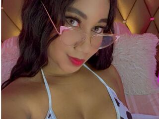 camgirl playing with sextoy JannaYhowns