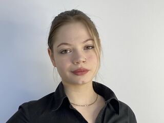 free webcam JanuaryBuswell