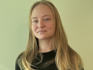 fingering girl webcam picture JeniferFerrarini