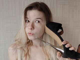 camwhore shaved pussy JessyDough