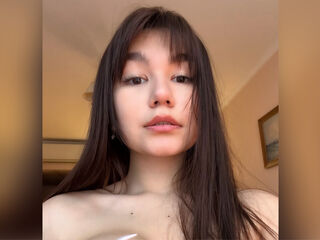 naked cam girl picture JuliaCutee