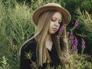 chat live cam KarenLowe