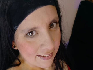 naked cam chatroom KellyRodriguez