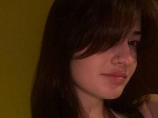 hot cam girl masturbating with vibrator KiliMinoa
