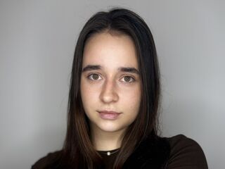 camgirl shaving pussy KristanKhiev