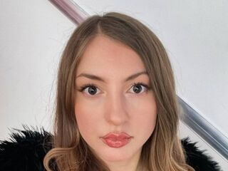 adultcam photo KyraKur