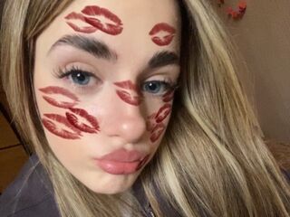 kinky video chat performer LatoyaMaccarino