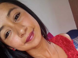 camslut fingering shaved pussy LausLopez