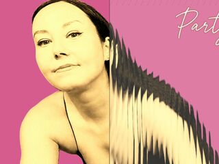 free live chat LucyLevatto