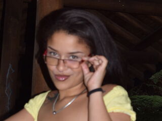 camgirl fingering wet pussy LunaRuselly