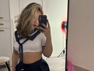 live cam girl picture LupitaHinger
