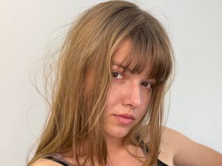 hot cam girl spreading pussy LynetteOba