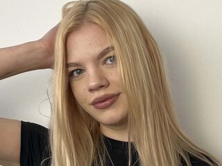 camgirl showing pussy MariaTownsen