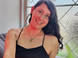 cam girl playing with sextoy MarianBlade