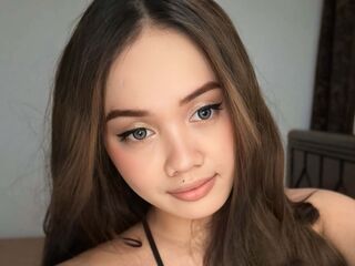 webcam strip tease show MaxCiana