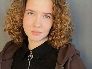 camgirl shaving pussy MelisaEischens