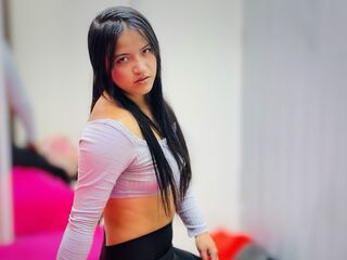 camgirl playing with vibrator MiaBriars