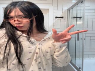 teaser web cam MilaEva