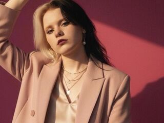 live free chat MindyCollyn