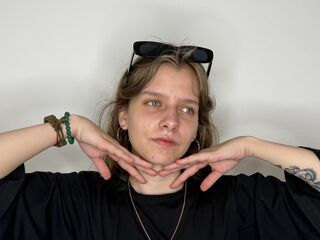cyber sex chat PatrinaJeronimo