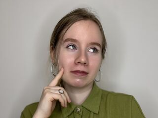 live chatroom PiaBlumstein