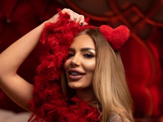 shaved pussy web cam RaquelleInks