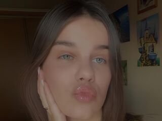 fingering camgirl RicardaErisman