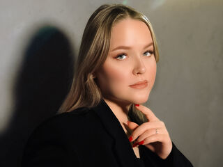 free webcam chat SallySavage