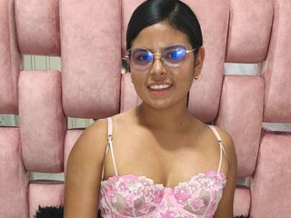 adult chat room SalomeHarman