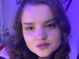 cam girl playing with sextoy SarahMorre