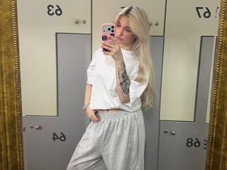 webcam babe chatroom ScarlettAndreula