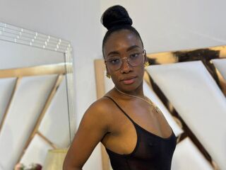 webcamgirl chat room SelenaHadid