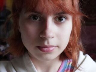 girl fingering shaved pussy SerafinaGoettl