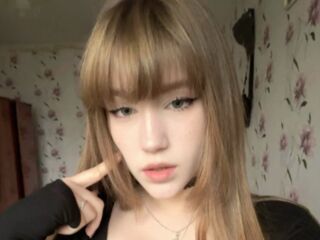 naughty camgirl masturbating with vibrator SharikaGlidden