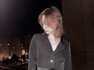 camgirl playing with sex toy ShirleenWiens