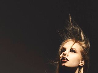 masturbating cam girl SofiFerran