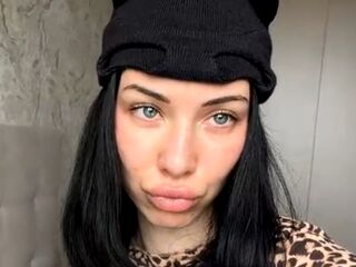 camgirl fingering bald pussy StasiaSizemore