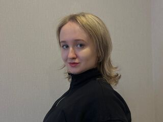 sexcam show SuzannKernes