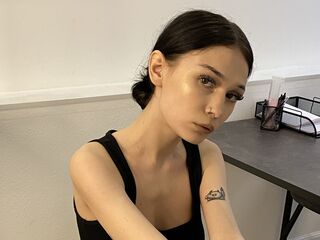 camgirl masturbating with sextoy TaliaHicks