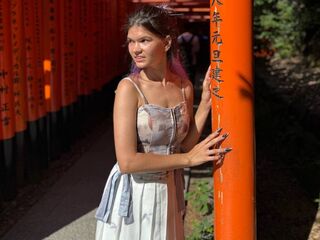 cam girl live cam ThuAllin