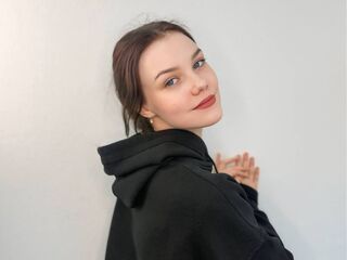 naughty camgirl masturbating ToraMendiaz