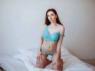 naked webcam girl UnaShadow