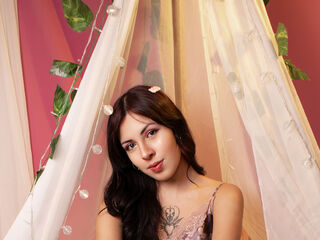 naked camgirl ValeryBeaumont