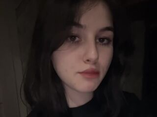 fingering girl chatroom WandaDillard